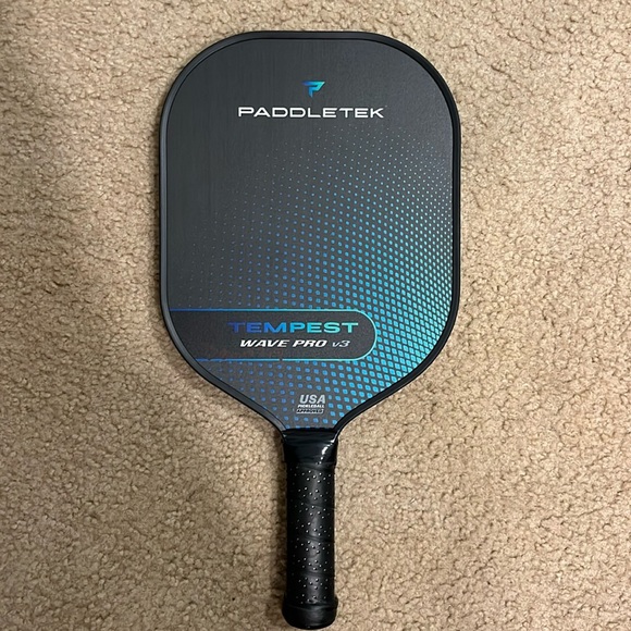 NEW Paddletek Tempest Wave Pro V3 Pickleball Paddle - Picture 4 of 11